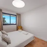 Апартаменты Sea View Family Heated Pool