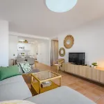 Sea View Family Heated Pool Апартаменты *