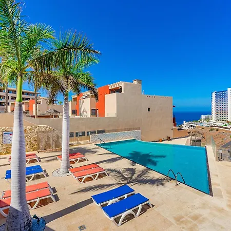 Sea View Family Heated Pool 아파트