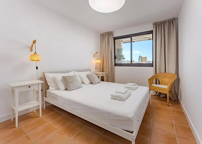 Sea View Family Heated Pool Costa Adeje (Tenerife)